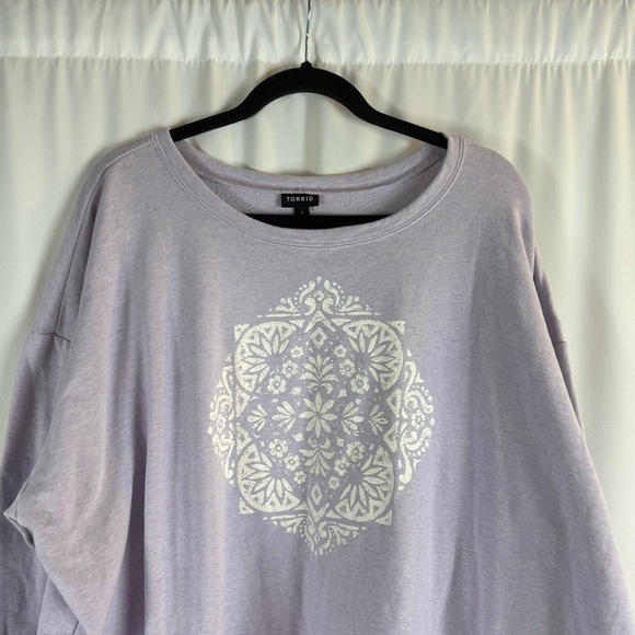 Torrid Drop Shoulder Sweatshirt - Crew Neck Soft Fleece
Mandala Purple Size:3 - Picture 4 of 13